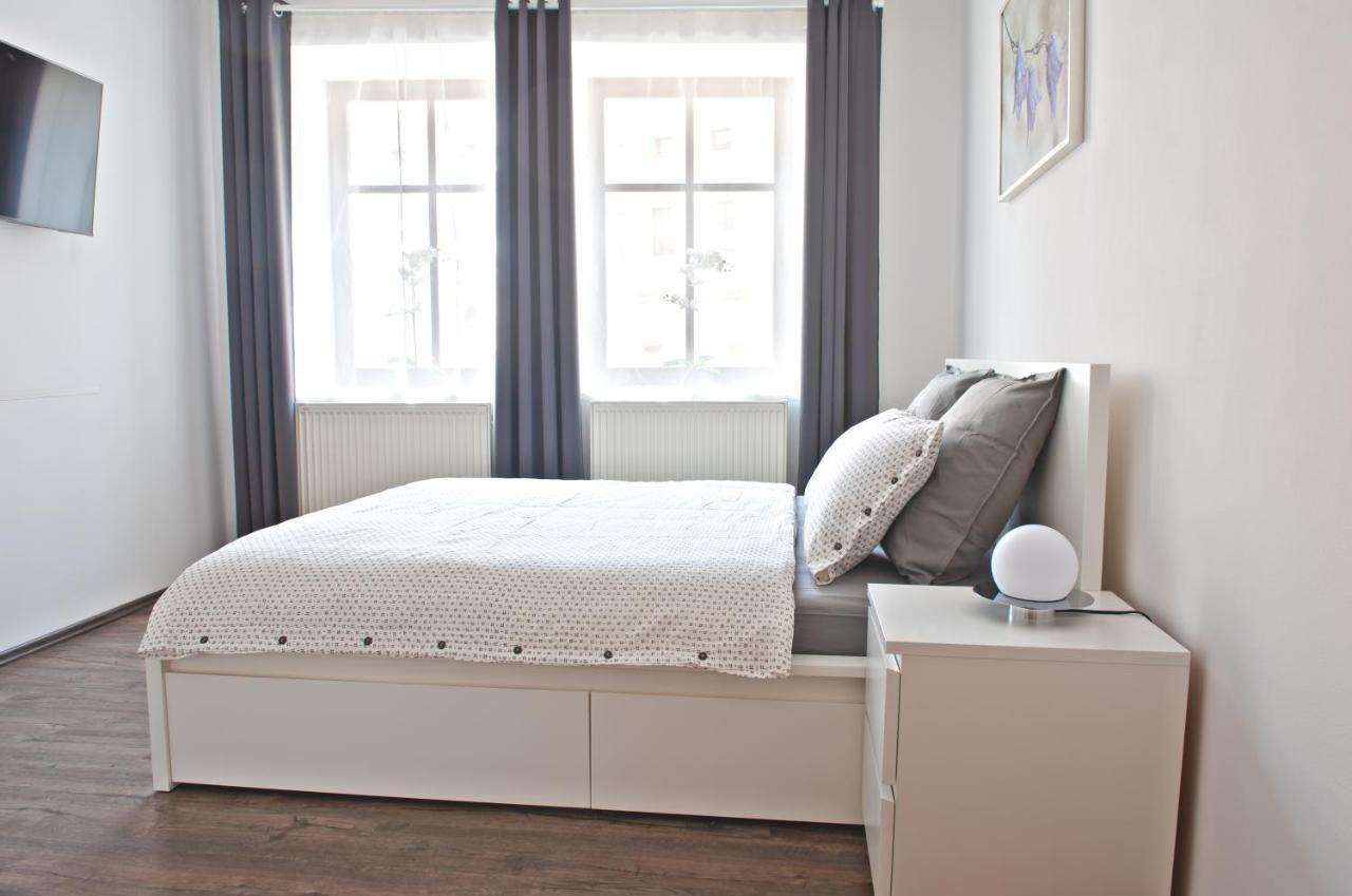 R&J apartmány Broumov Esterno foto