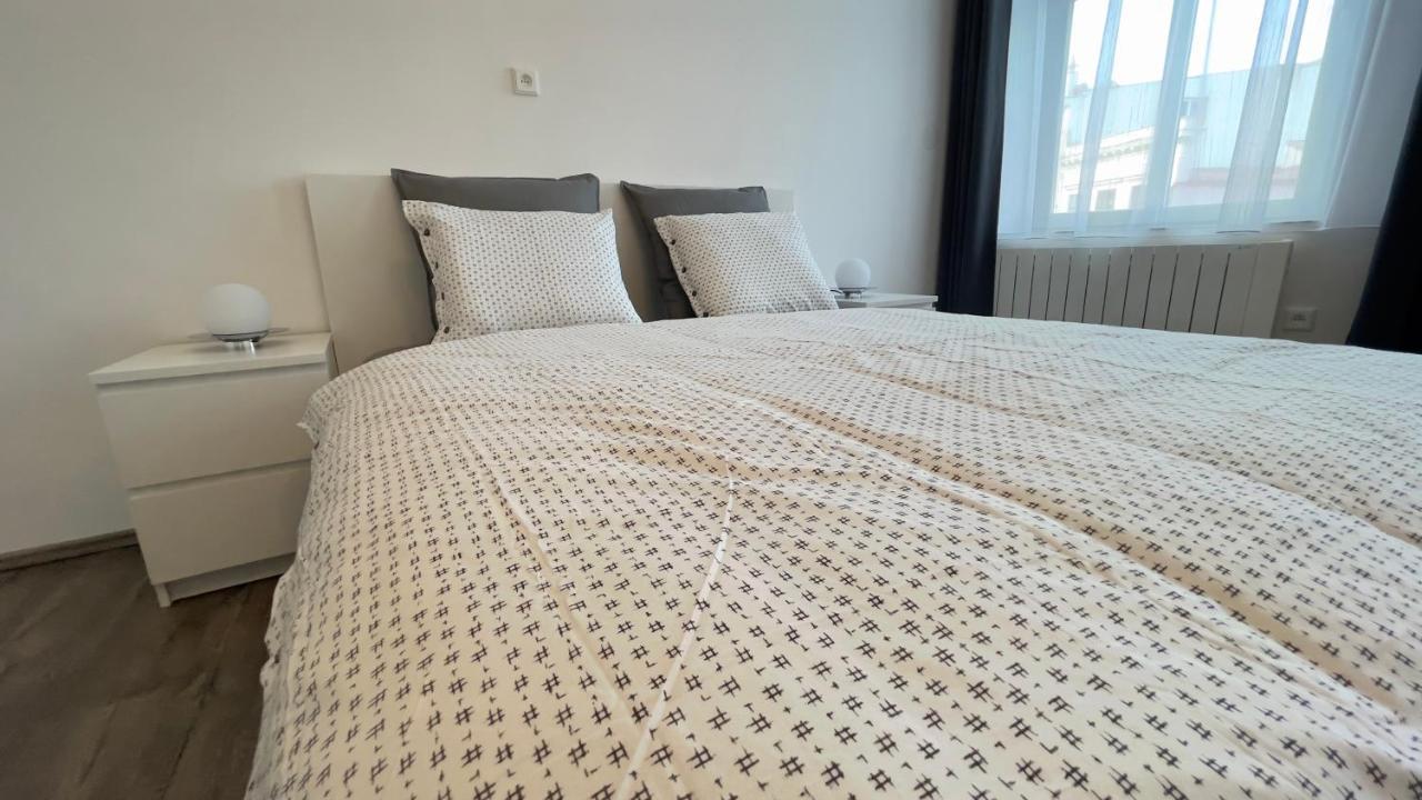 R&J apartmány Broumov Esterno foto