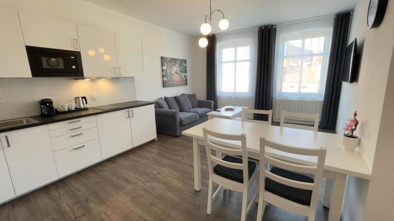 R&J apartmány Broumov Esterno foto