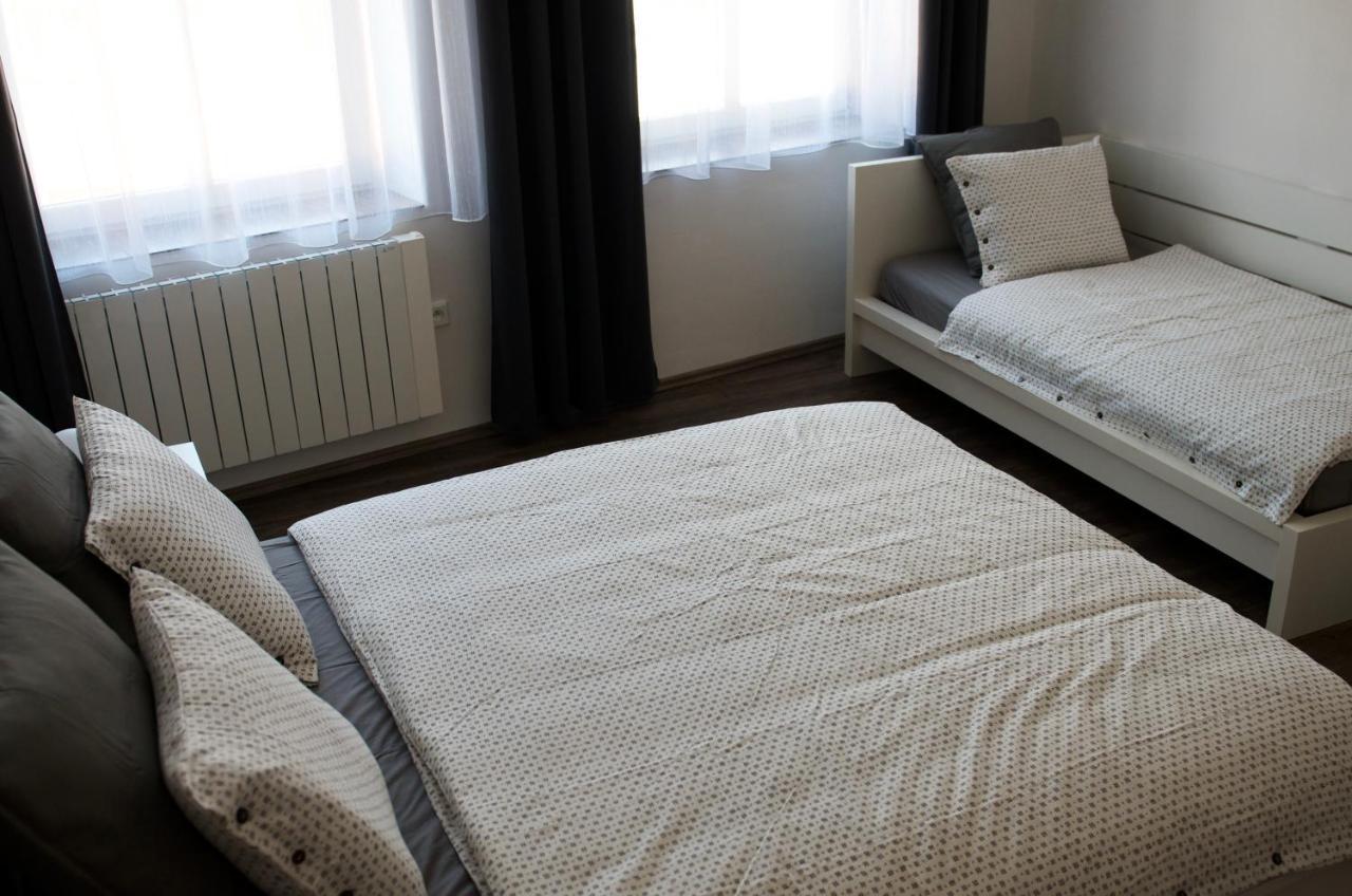 R&J apartmány Broumov Esterno foto